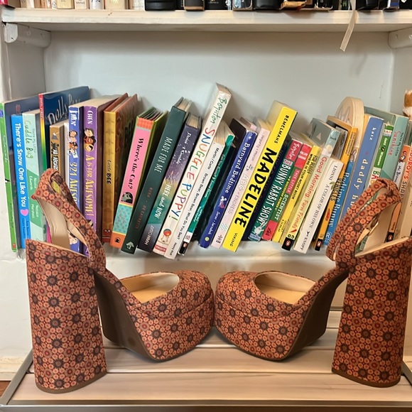 Jessica Simpson Retro vibes platforms-8.5 - Picture 7 of 8